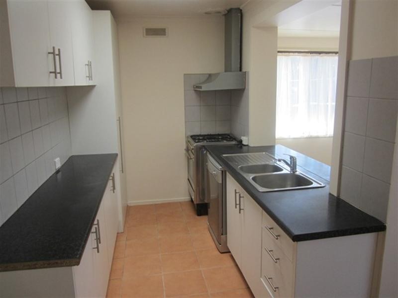 12 Armstrong Court, Whittington VIC 3219