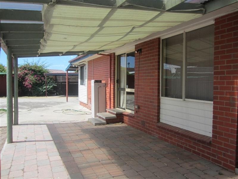 12 Armstrong Court, Whittington VIC 3219