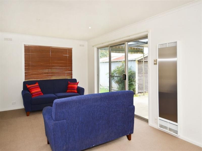 31 Seabeach Parade, North Shore VIC 3214