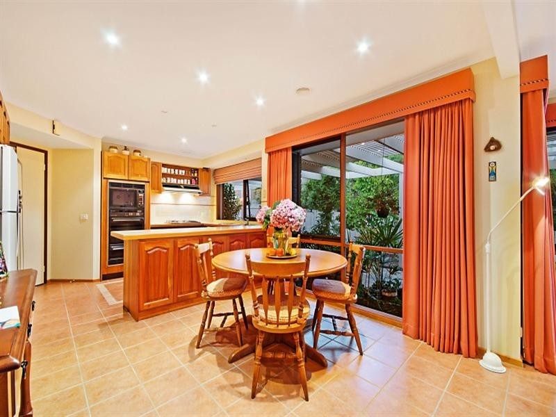 1 Farrer Close, Wandana Heights VIC 3216