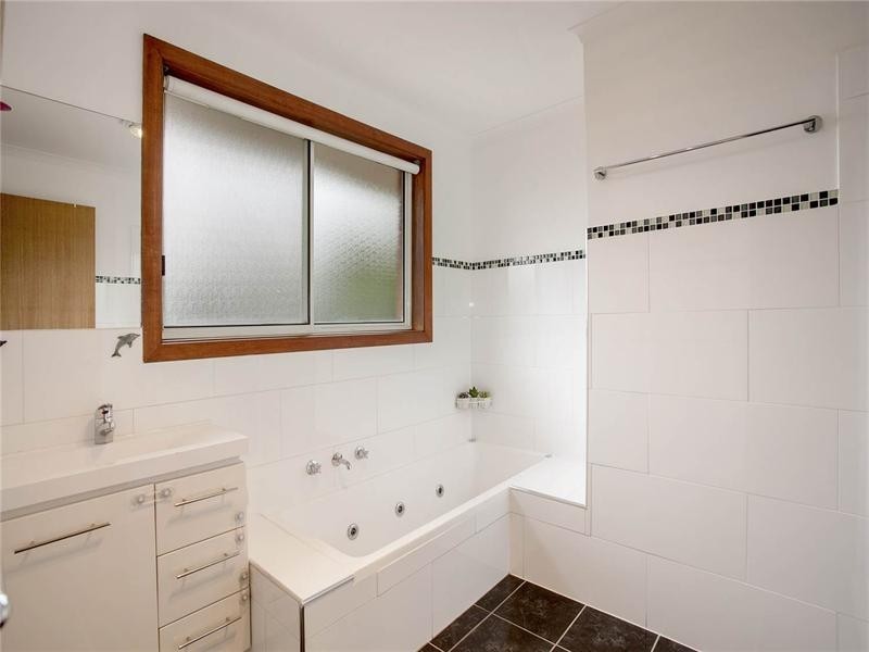 1 Durran Street, St Albans Park VIC 3219