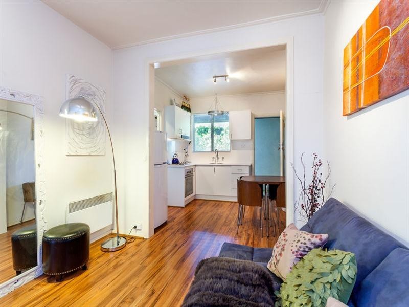 2/14 Osborne Avenue, North Geelong VIC 3215