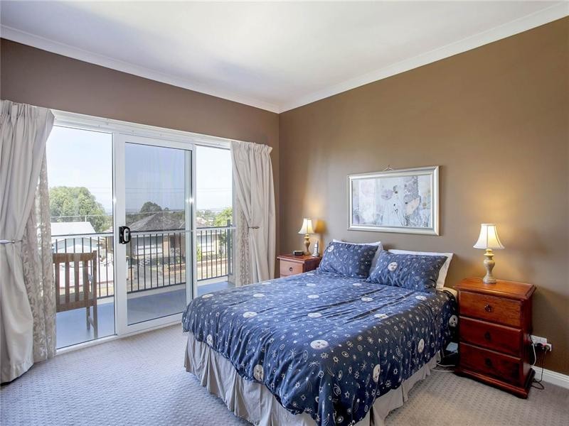 28 Alkoomi Avenue, Hamlyn Heights VIC 3215