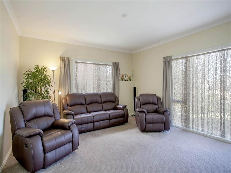 28 Alkoomi Avenue, Hamlyn Heights VIC 3215