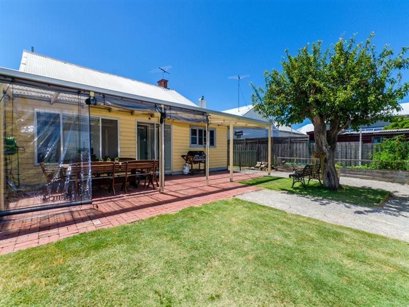 205 Hope Street, Geelong West VIC 3218