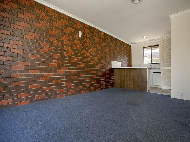 6/220 wilsons Road, Whittington VIC 3219