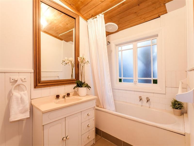 44 McDougall Street, Geelong West VIC 3218