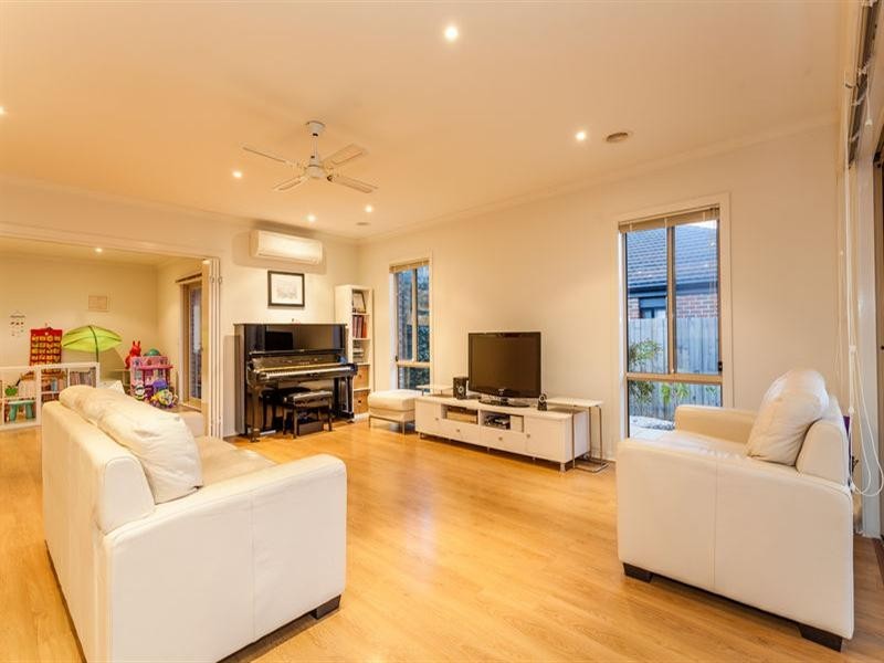 13 Malbec Loop, Waurn Ponds VIC 3216