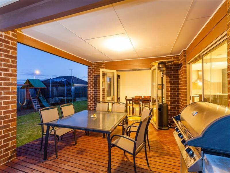 13 Malbec Loop, Waurn Ponds VIC 3216