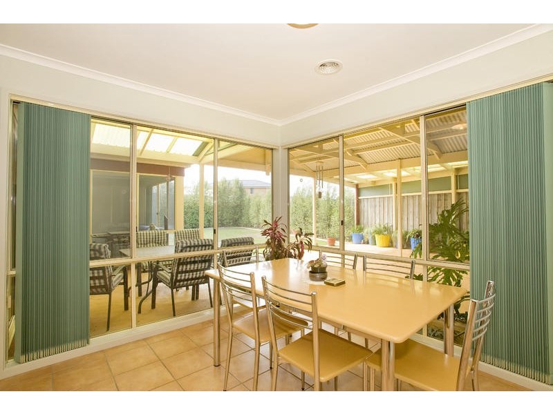 4 Newbank Court, Leopold VIC 3224