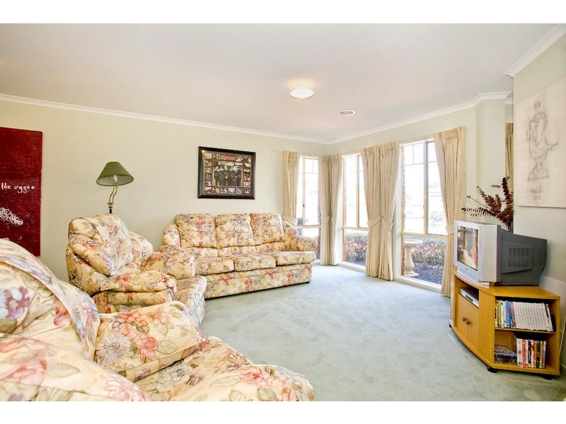 4 Newbank Court, Leopold VIC 3224