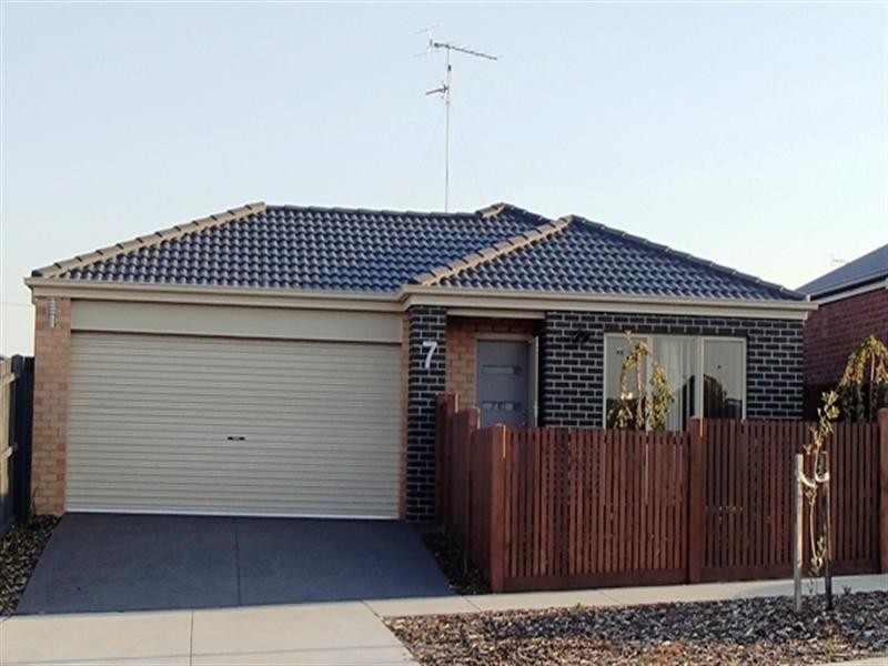 7 Cayley Place, Leopold VIC 3224