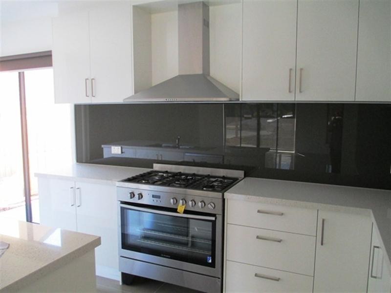 63 Sydenham Avenue, Manifold Heights VIC 3218