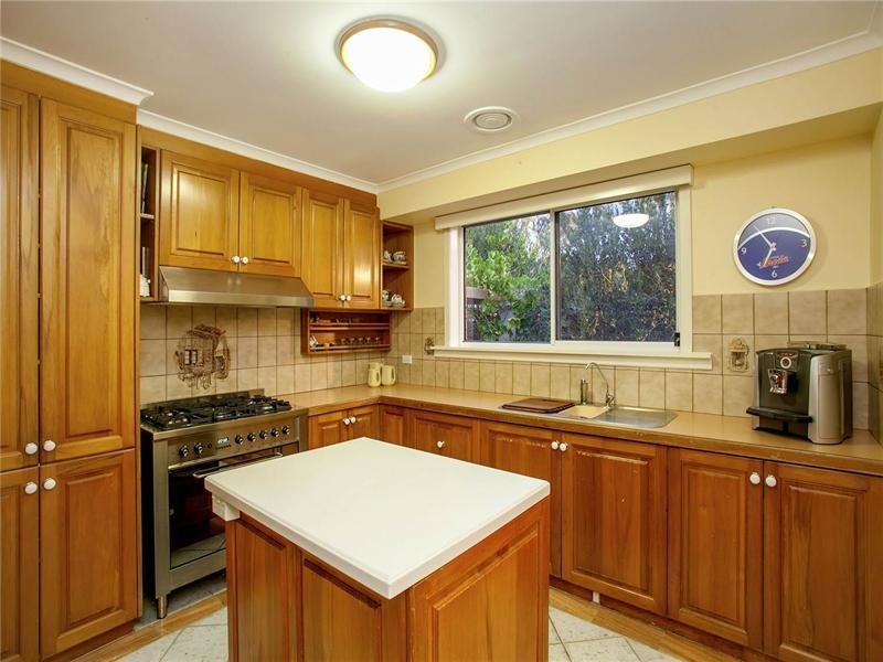 23 Carmichael Court, Leopold VIC 3224