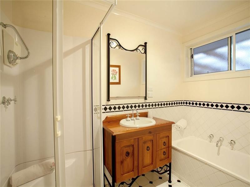 23 Carmichael Court, Leopold VIC 3224