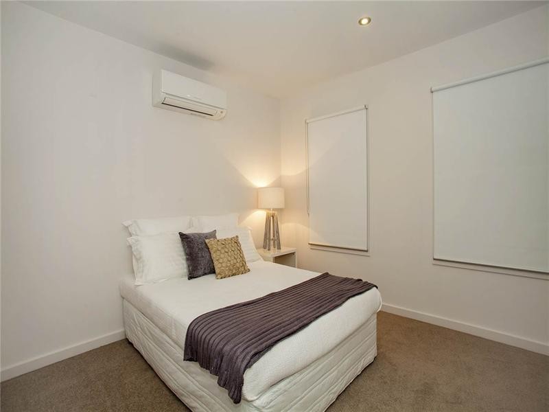 5B College Court, Newtown VIC 3220