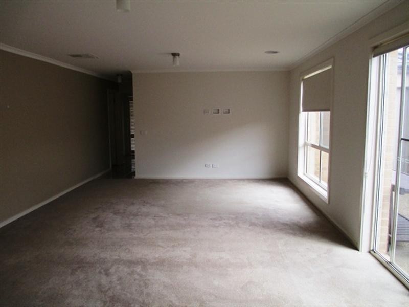 2 Farmland Lane, Leopold VIC 3224