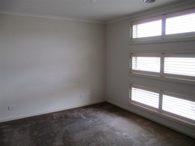 2 Farmland Lane, Leopold VIC 3224