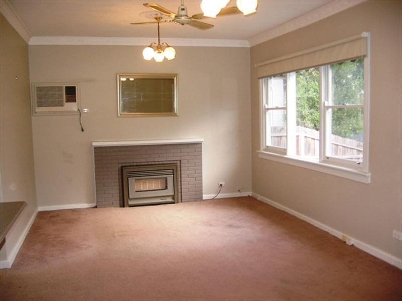 24 Edinburgh Avenue, Herne Hill VIC 3218