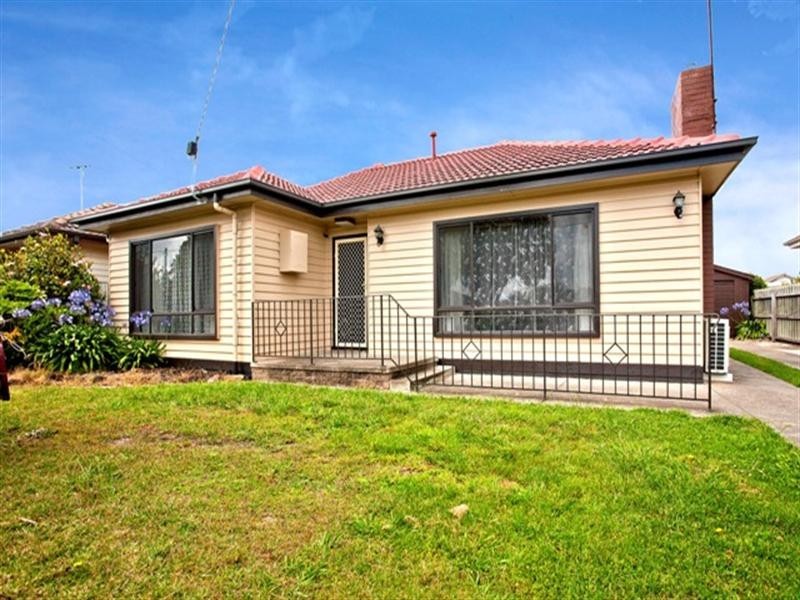 22 Charles Street, Newcomb VIC 3219