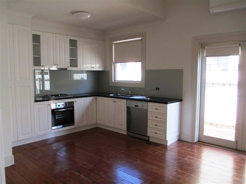 14 Bay Street, Rippleside VIC 3215