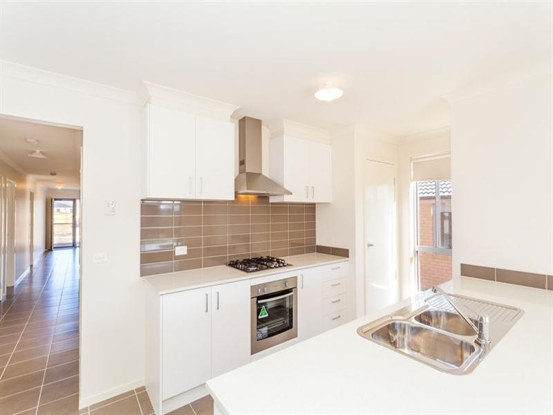 23 Parkfront Drive, Leopold VIC 3224