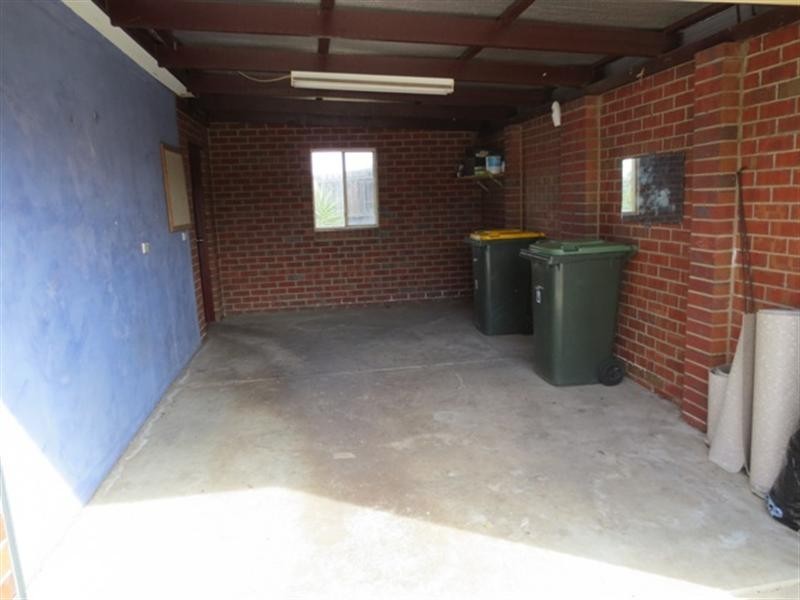 4/12-14 Karlovac Court, Bell Park VIC 3215