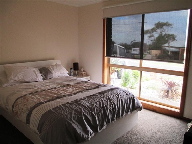 27 Villea Avenue, Grovedale VIC 3216