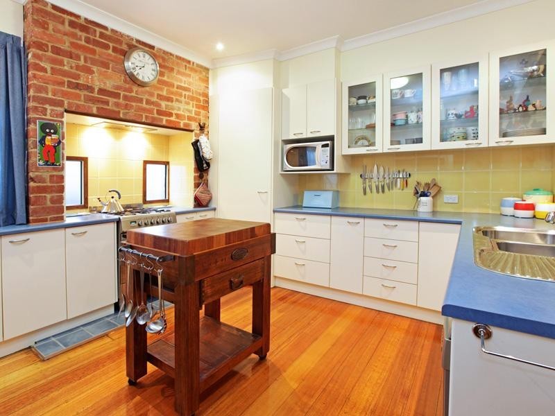 11 Belfast Street, Newtown VIC 3220