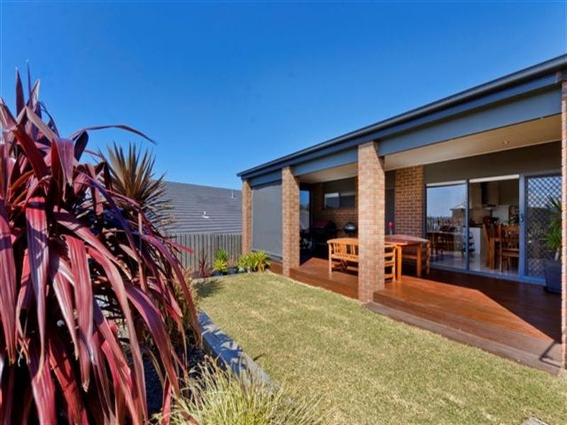 4 Greenfinch Way, Wandana Heights VIC 3216