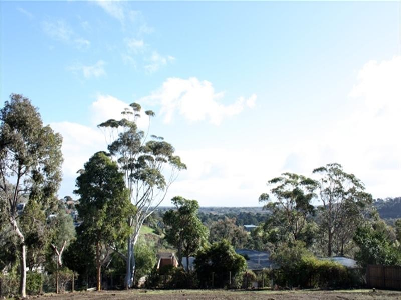 1/4 (Lot 13) Chesterfield Court, Newtown VIC 3220