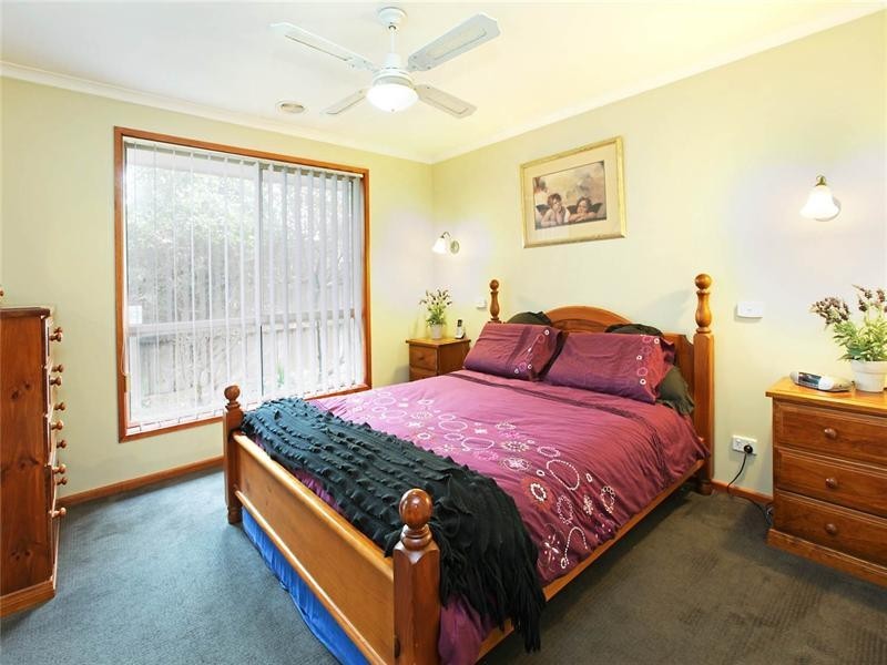 21 Lino Court, Whittington VIC 3219