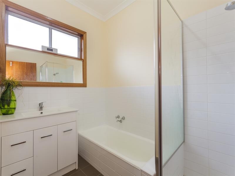 120 Sladen Street, Hamlyn Heights VIC 3215