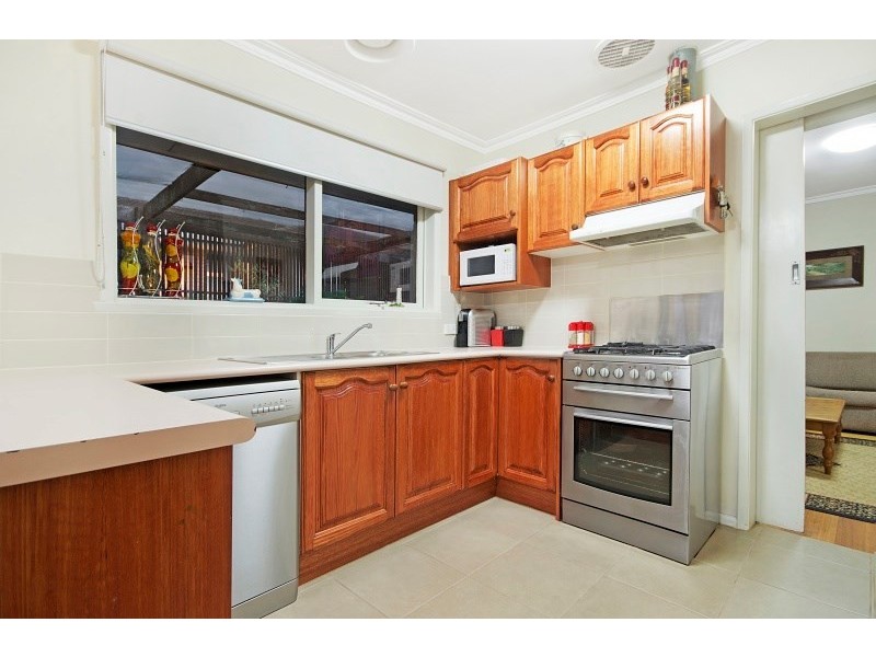 19 Cheryl Crescent, Belmont VIC 3216