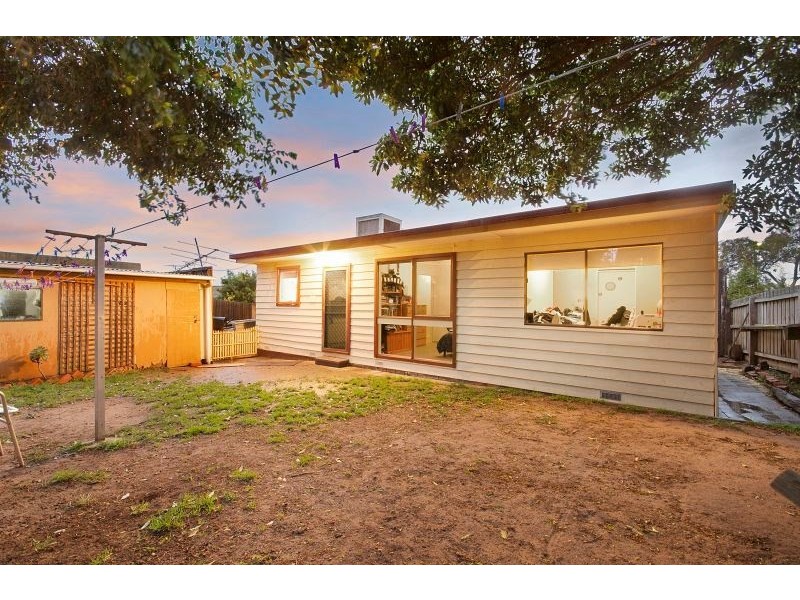 19 Cheryl Crescent, Belmont VIC 3216