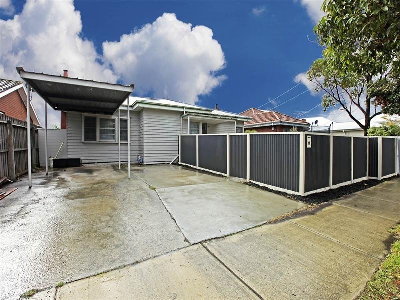 298 Autumn Street, Herne Hill VIC 3218