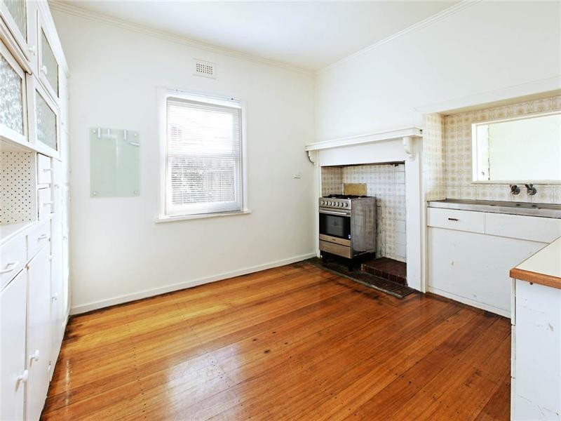 298 Autumn Street, Herne Hill VIC 3218