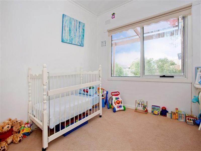 4 Maple Crescent, Bell Park VIC 3215