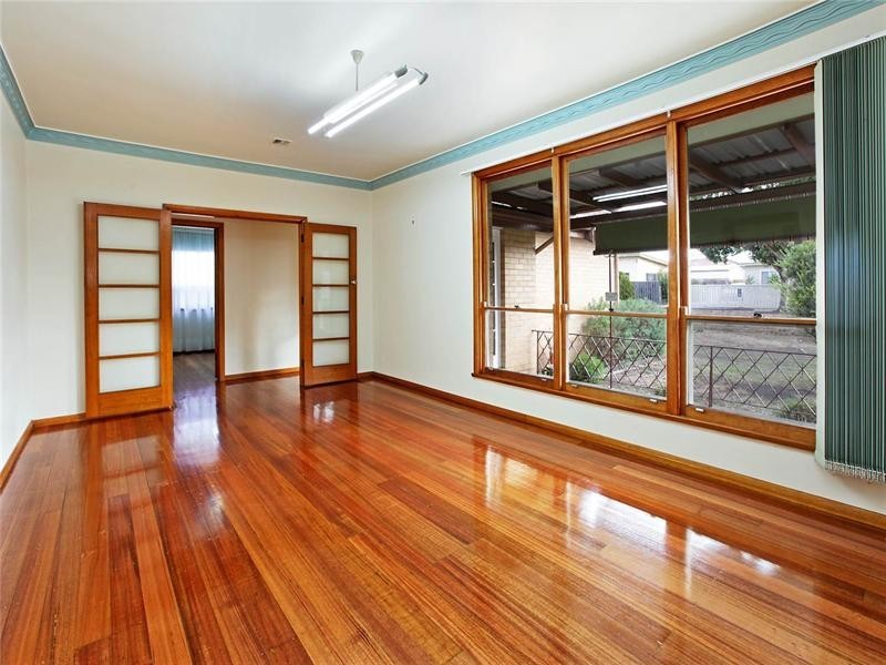 1 Sladen Street, Hamlyn Heights VIC 3215