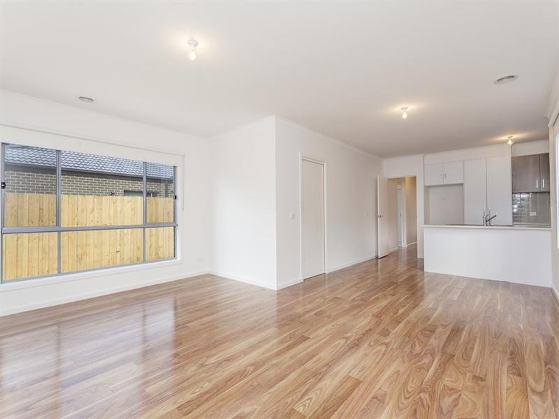 4/31-33 Helms Street, Newcomb VIC 3219