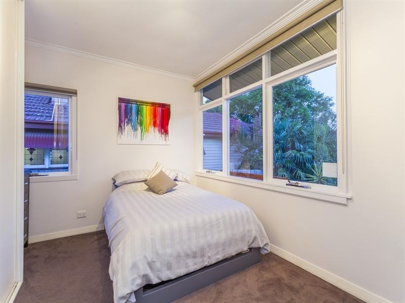 6 Cambra Road, Belmont VIC 3216