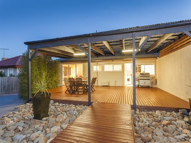 6 Cambra Road, Belmont VIC 3216