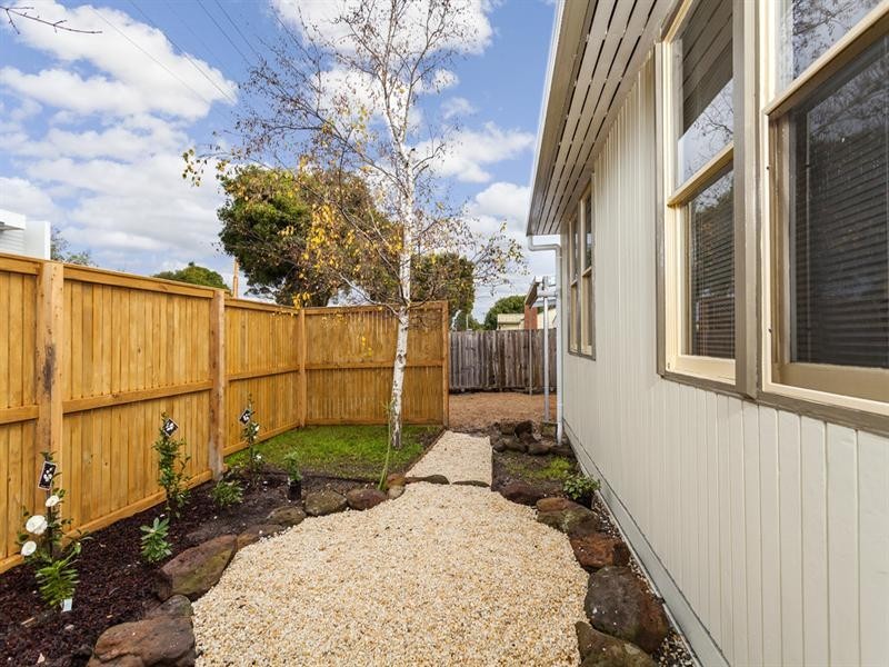 11 Staverly Road, Herne Hill VIC 3218