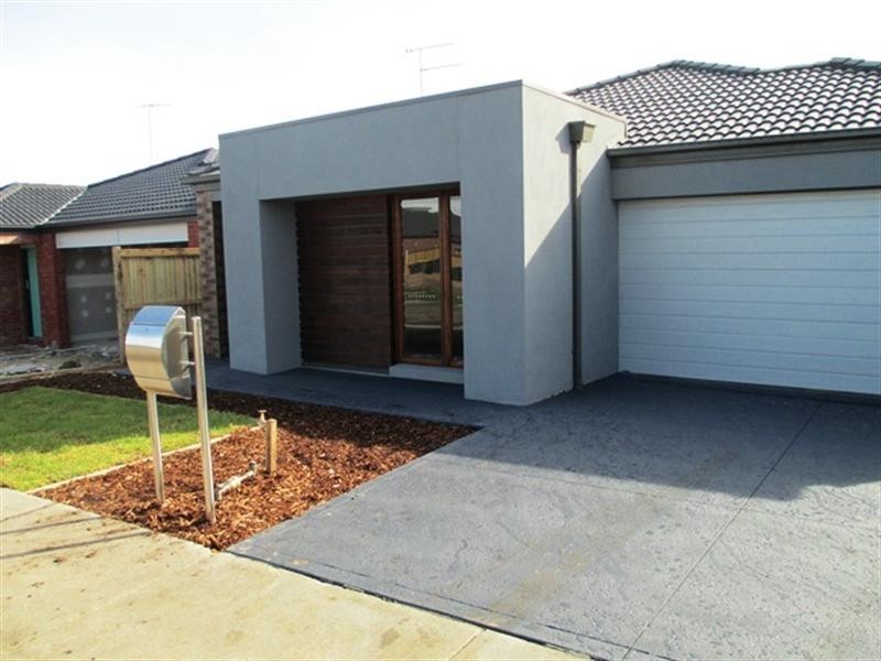 15 Everglade Street, Leopold VIC 3224