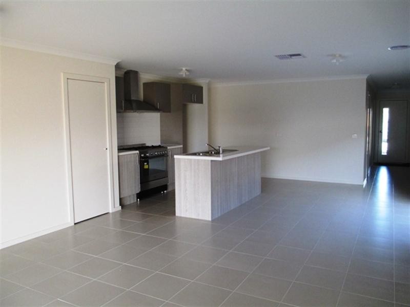 15 Everglade Street, Leopold VIC 3224