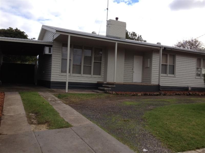 6 Graham Street, Hamlyn Heights VIC 3215