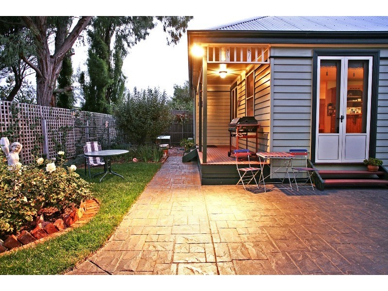 123-125 Weller Street, Geelong West VIC 3218