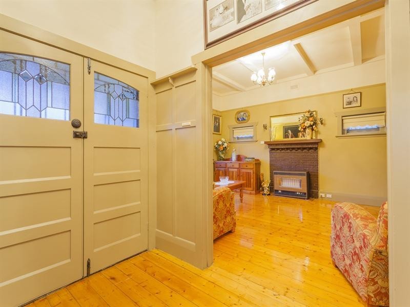 25 Bay Street, Rippleside VIC 3215
