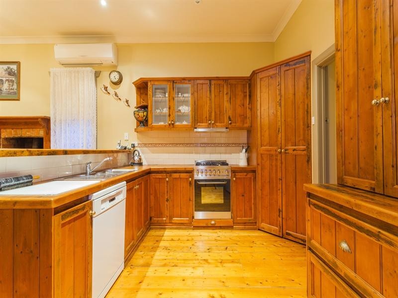 25 Bay Street, Rippleside VIC 3215