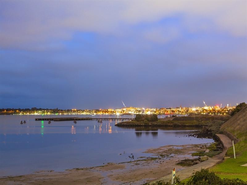 25 Bay Street, Rippleside VIC 3215